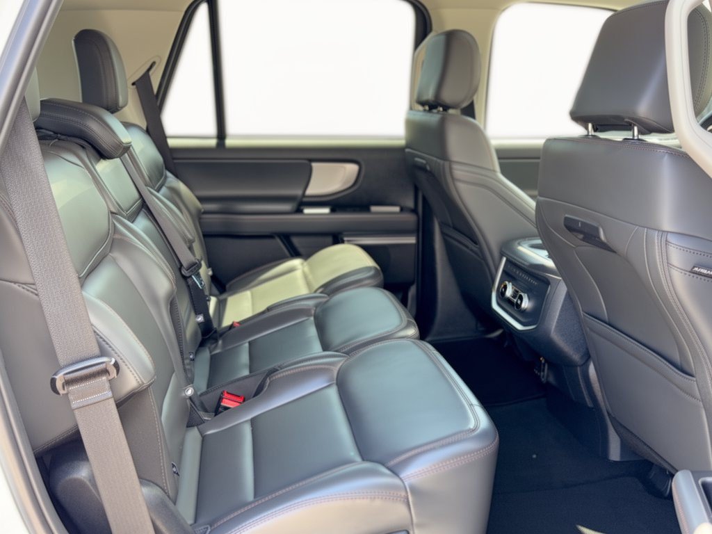 Certified 2025 Ford Expedition Active AWD/4WD image 29