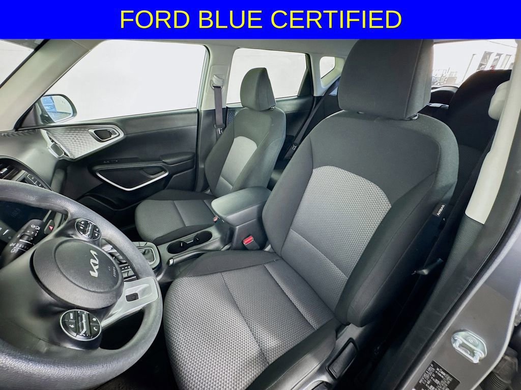Used 2025 Kia Soul LX w/ LX Technology Package image 19