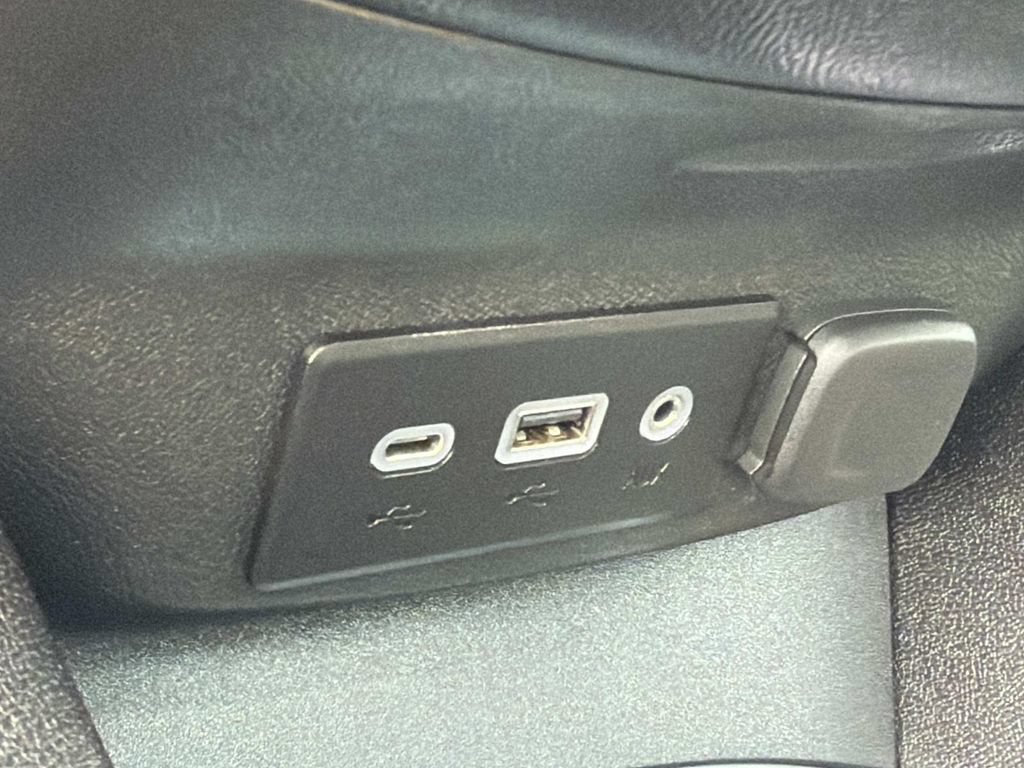 Used 2024 Chevrolet Malibu LT FWD image 23