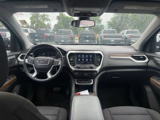 Used 2022 GMC Acadia SLE w/ GMC Pro Grade Package AWD/4WD image 2