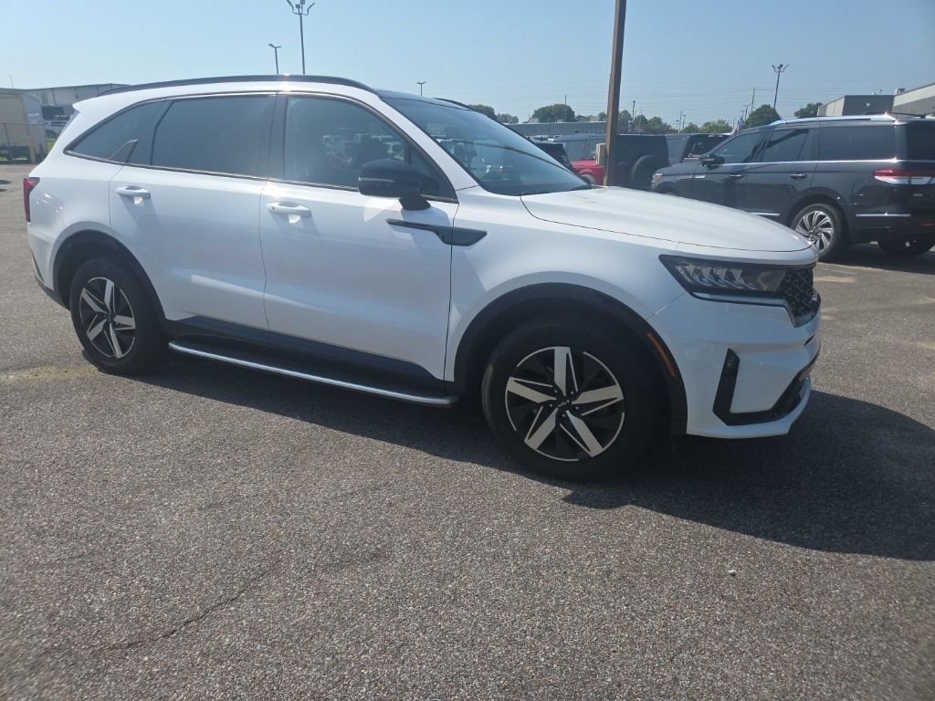 Used 2023 Kia Sorento S w/ Panoramic Sunroof Package FWD image 13