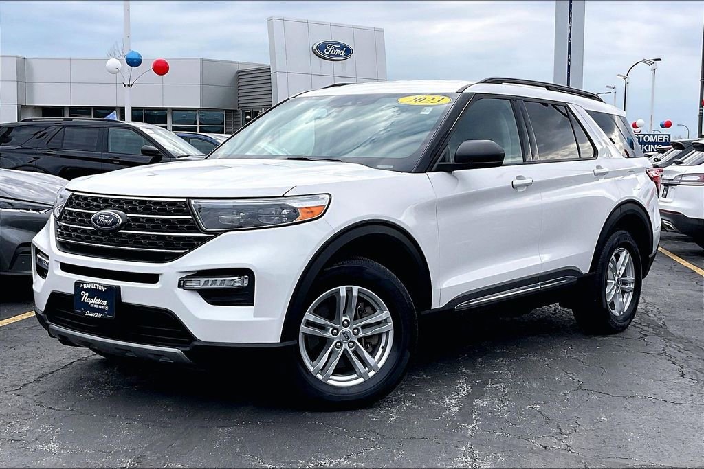 Certified 2023 Ford Explorer XLT w/ Equipment Group 202A image 10