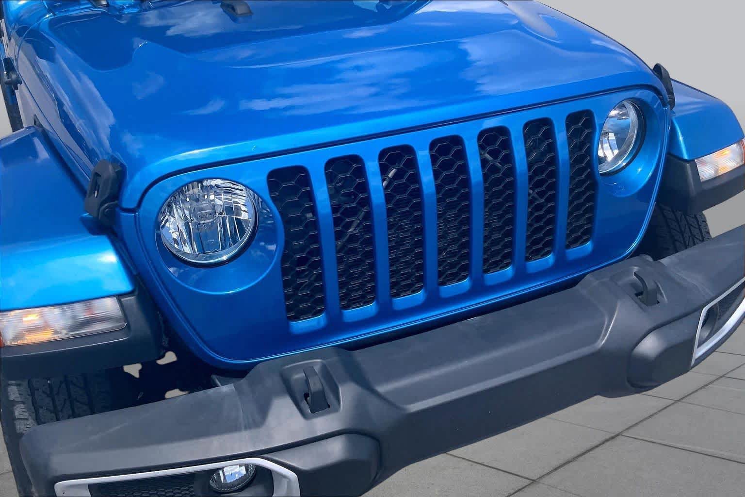 Used 2021 Jeep Gladiator Sport AWD/4WD image 30