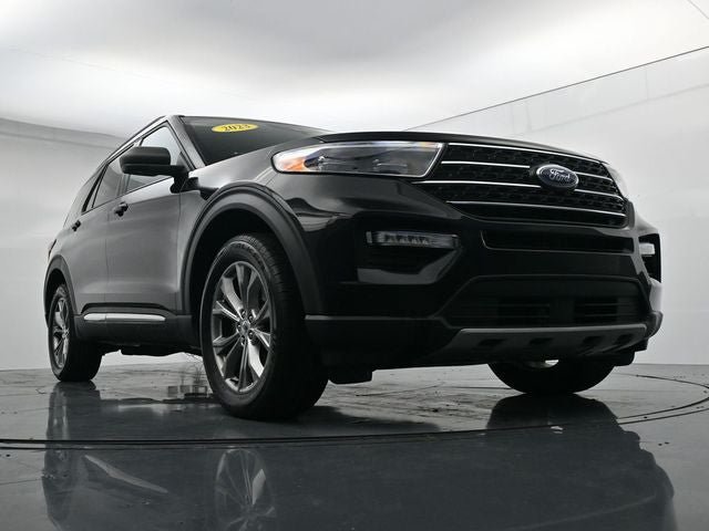 Certified 2023 Ford Explorer XLT w/ Equipment Group 202A AWD/4WD image 28