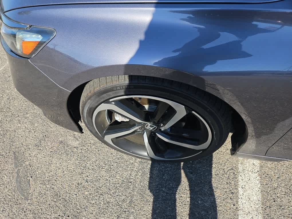 Used 2020 Honda Accord Sport image 3