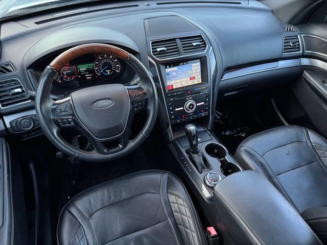 Certified 2018 Ford Explorer Platinum AWD/4WD image 14