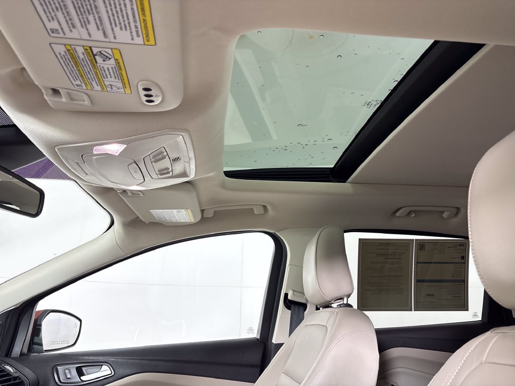 Certified 2019 Ford Escape Titanium FWD image 34
