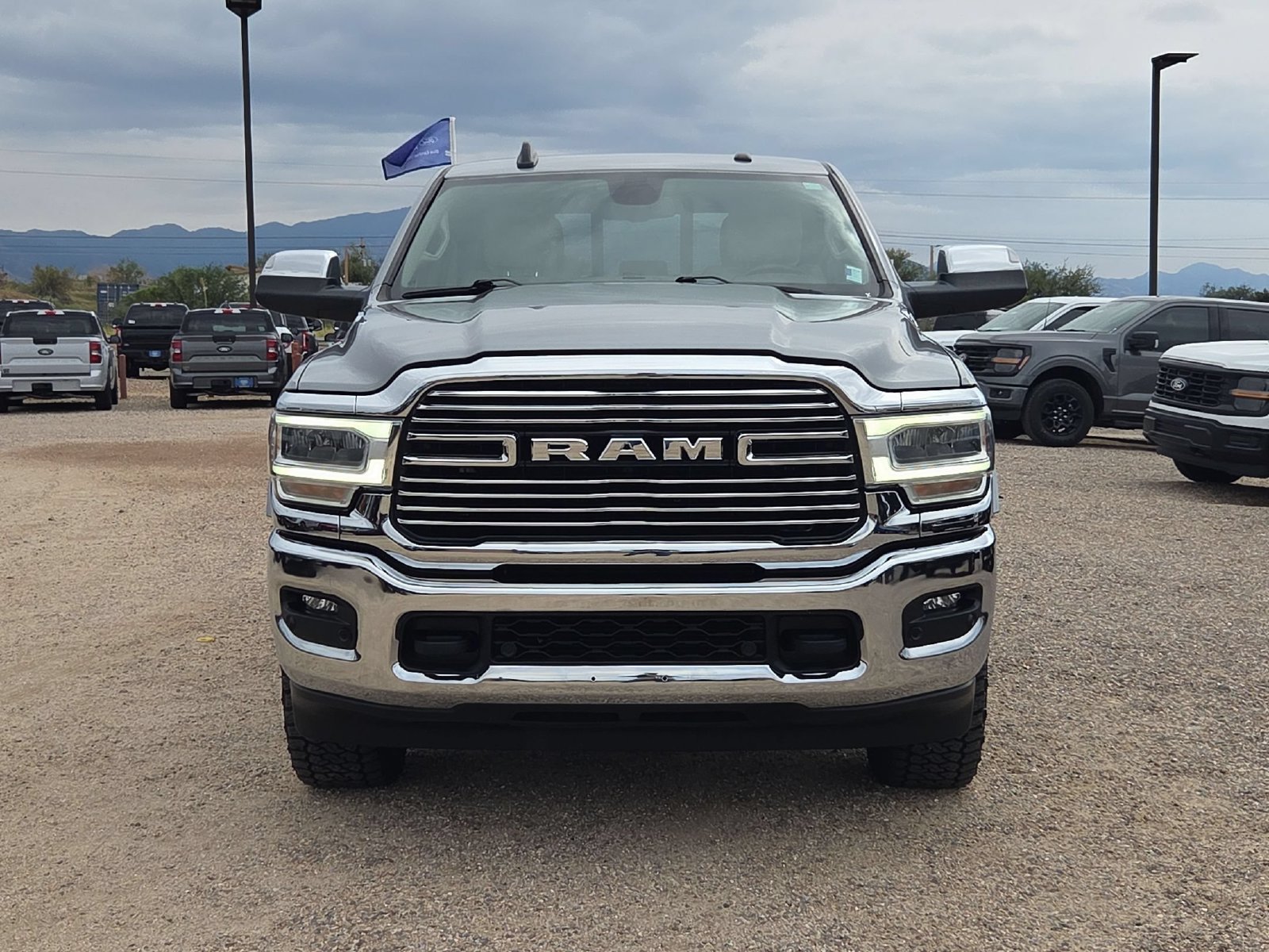 Used 2022 RAM 2500 Laramie AWD/4WD image 2