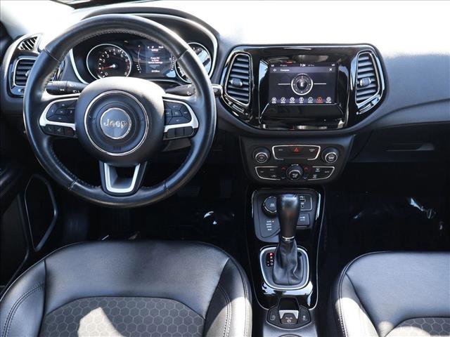 Used 2020 Jeep Compass Latitude AWD/4WD image 25
