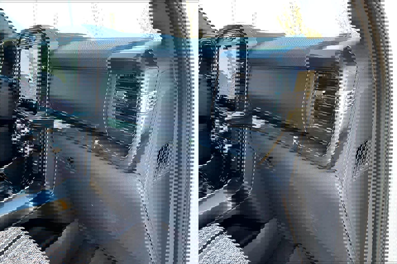 Certified 2023 Ford F150 XLT w/ Equipment Group 302A High image 18