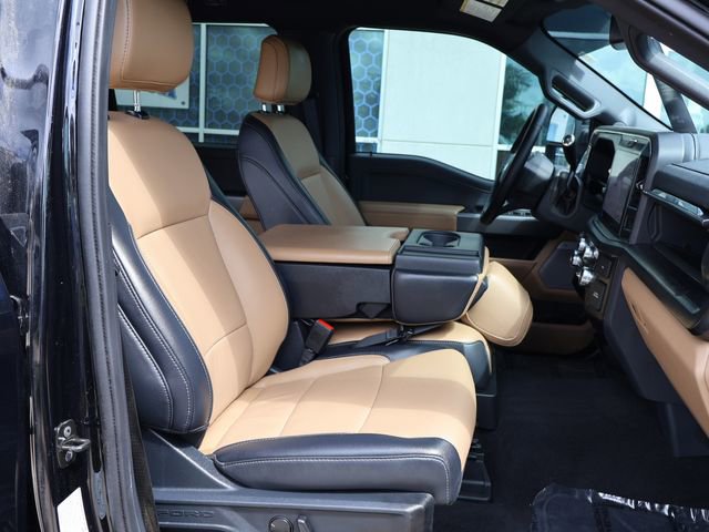 Certified 2025 Ford F250 Lariat w/ Black Appearance Package AWD/4WD image 16