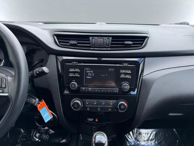 Used 2017 Nissan Rogue Sport S w/ S Appearance Package FWD image 12