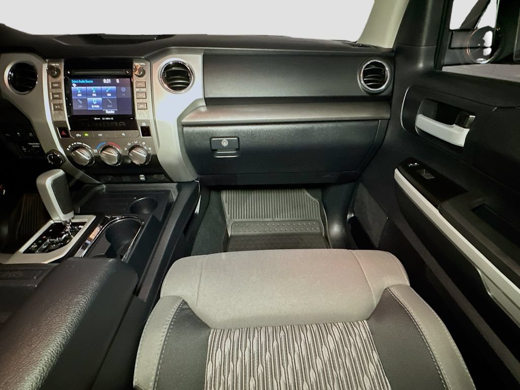 Used 2018 Toyota Tundra SR5 w/ TRD Off Road Package AWD/4WD image 33