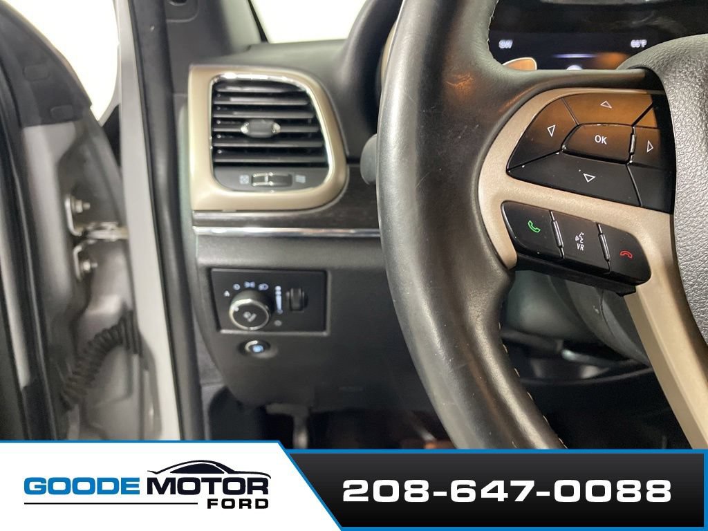Used 2017 Jeep Grand Cherokee Limited w/ Trailer Tow Group IV AWD/4WD image 13