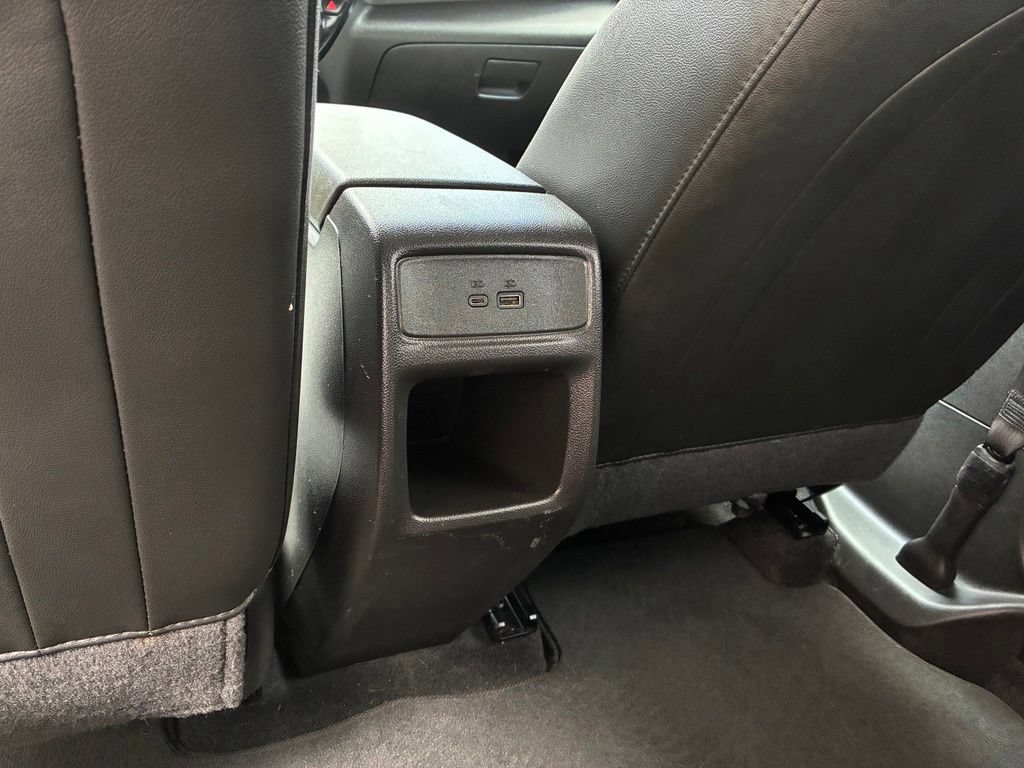 Used 2024 Chevrolet Trax LT FWD image 47
