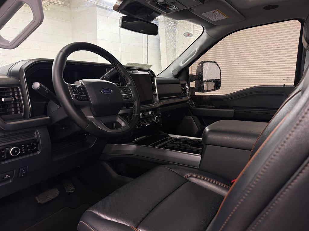 Certified 2025 Ford F450 Lariat w/ Lariat Ultimate Package AWD/4WD image 6