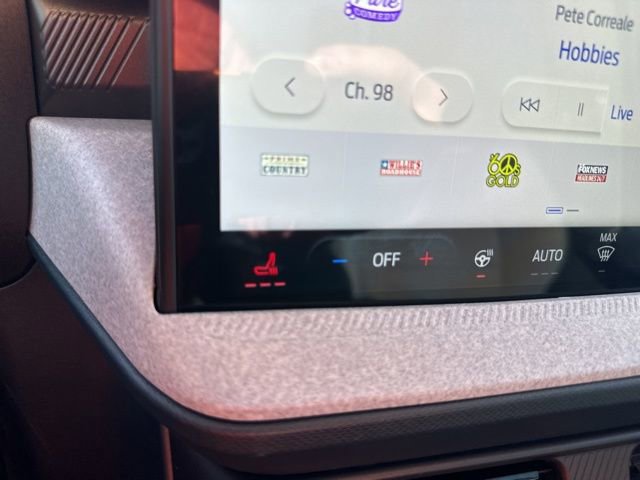 Certified 2025 Ford Maverick XLT w/ XLT Luxury Package image 47