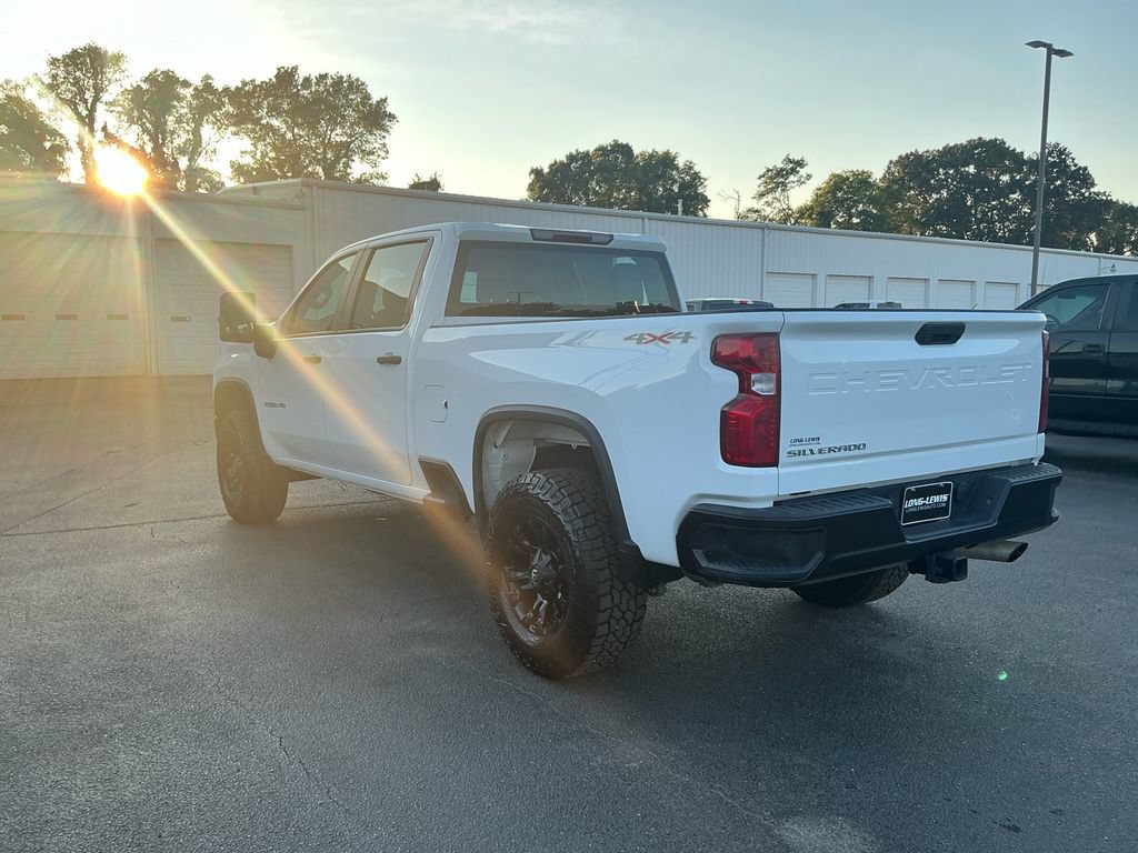 Used 2022 Chevrolet Silverado 2500 W/T AWD/4WD image 4