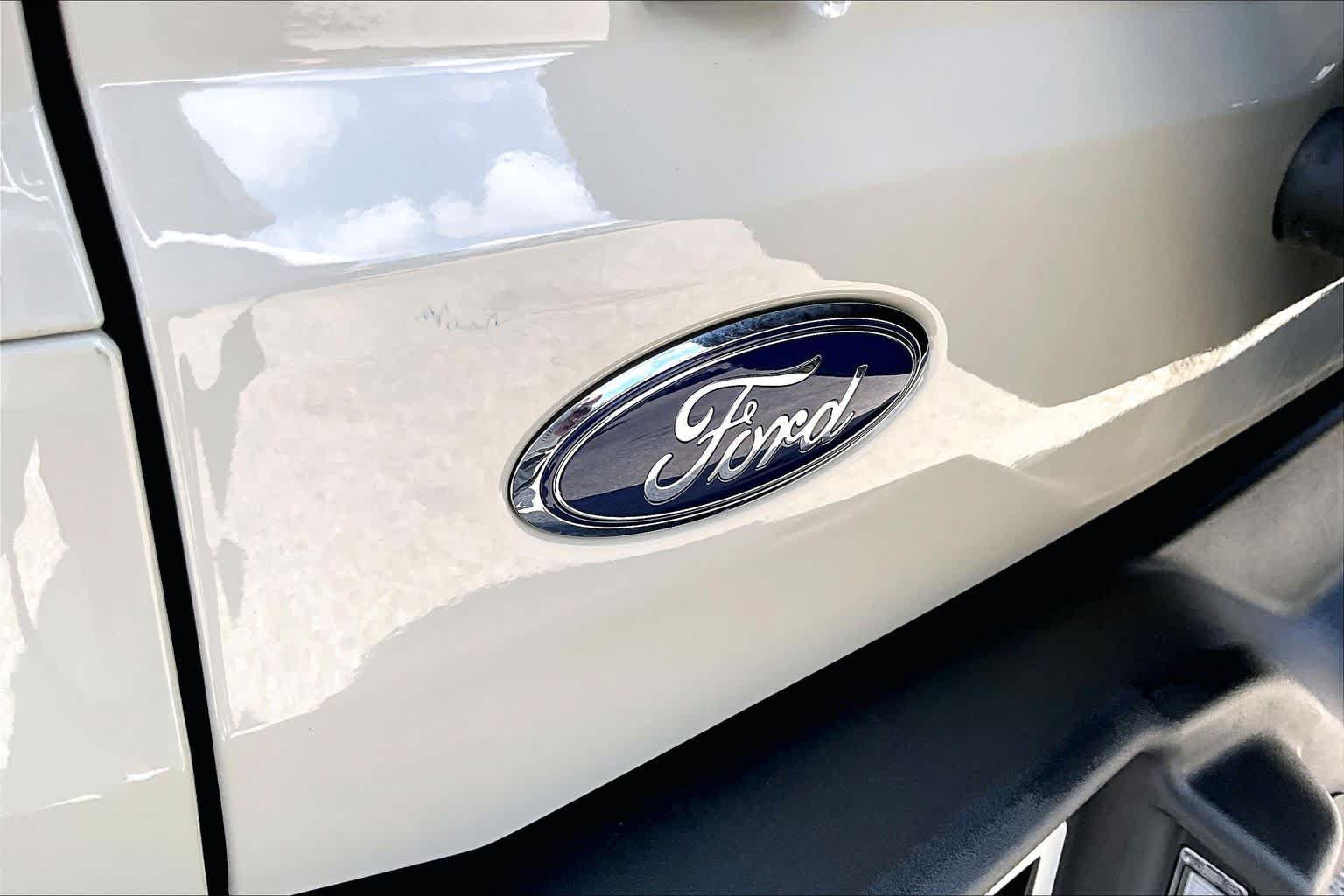 Certified 2025 Ford Bronco Outer Banks AWD/4WD image 31