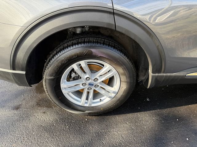 Certified 2022 Ford Explorer XLT w/ Equipment Group 202A image 26