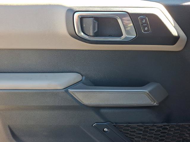 Certified 2023 Ford Bronco Wildtrak AWD/4WD image 12