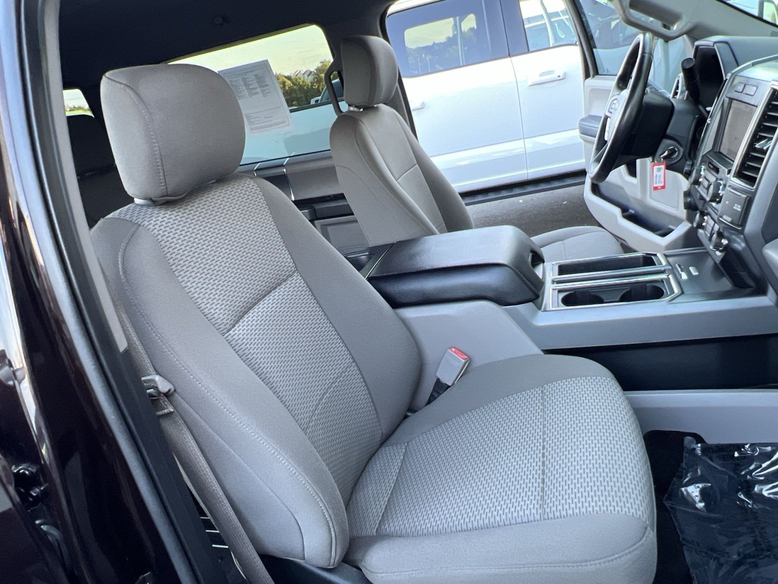 Certified 2018 Ford F150 XLT w/ Equipment Group 302A Luxury AWD/4WD image 34