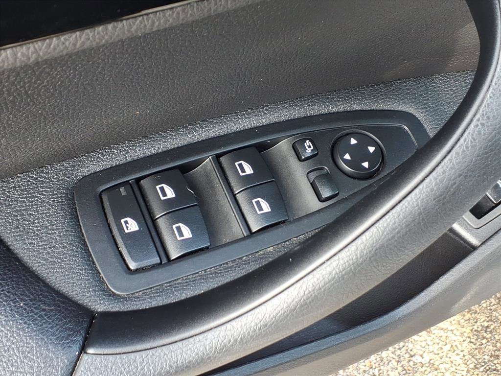 Used 2021 BMW X1 xDrive28i w/ Premium Package image 19