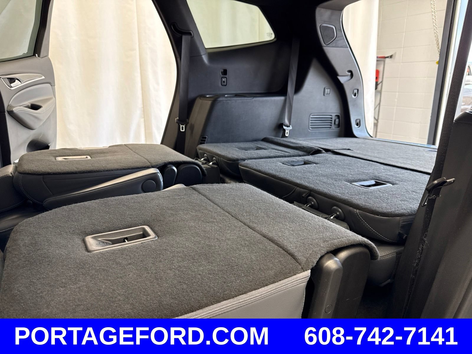 Used 2024 Buick Enclave Premium AWD/4WD image 40