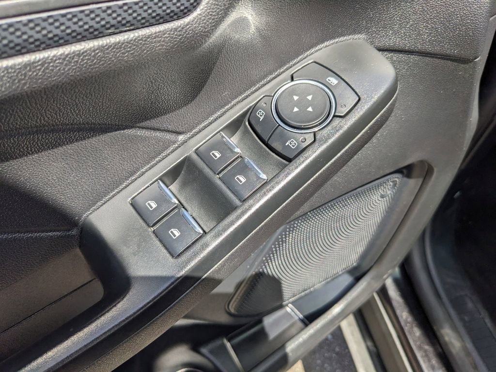 Certified 2025 Ford Escape ST-Line Elite AWD/4WD image 21