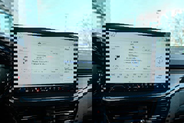 Certified 2025 Ford Escape ST-Line Elite w/ Tech Pack #1 image 18