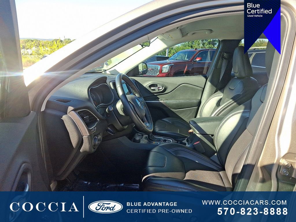 Used 2019 Jeep Cherokee Latitude Plus image 13