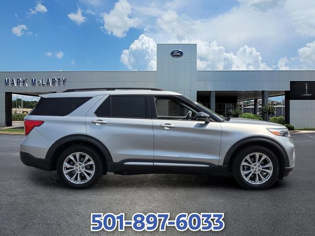 Certified 2024 Ford Explorer XLT w/ Equipment Group 202A RWD image 6
