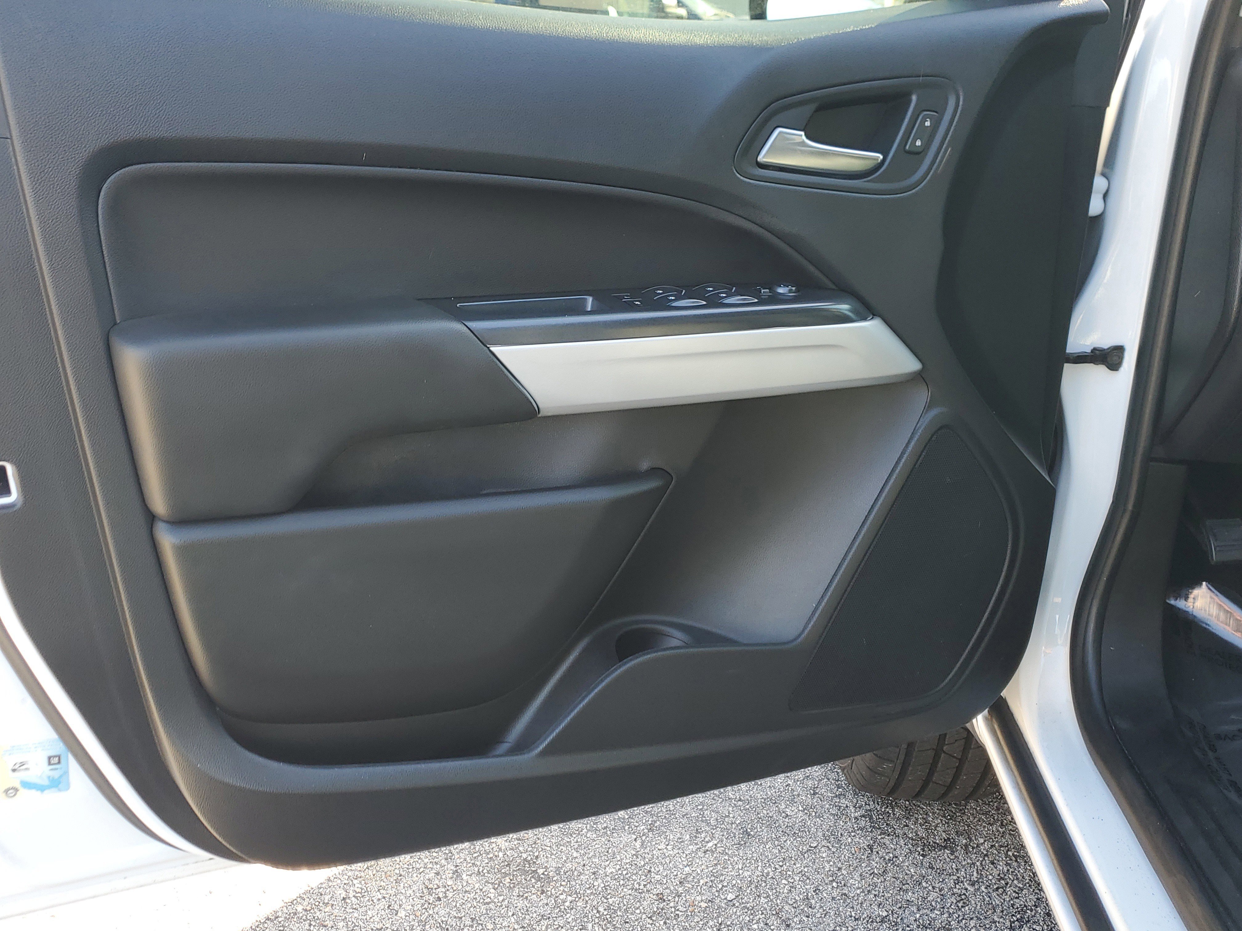 Used 2020 Chevrolet Colorado LT w/ Luxury Package image 19