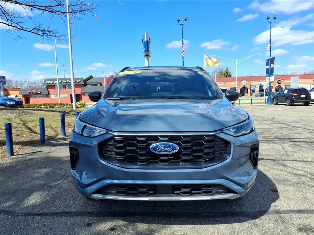 Certified 2024 Ford Escape ST-Line w/ Tech Pack #1 image 6