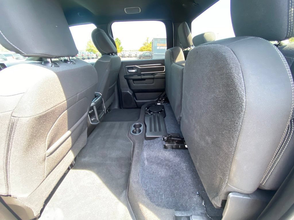 Used 2024 RAM 2500 Big Horn w/ Night Edition AWD/4WD image 24