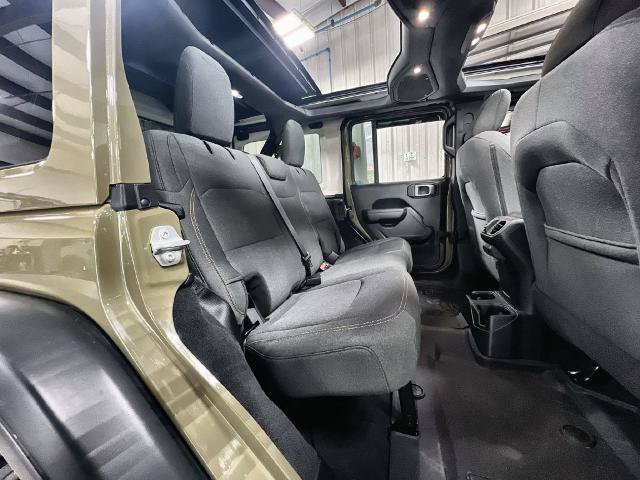Used 2025 Jeep Wrangler Unlimited Sport AWD/4WD image 23