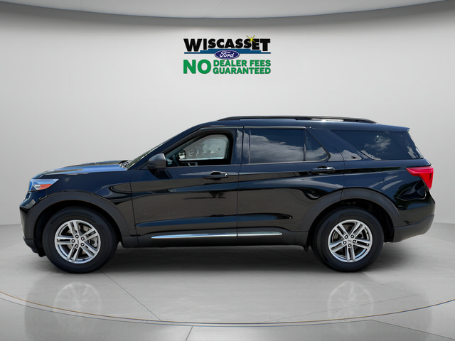 Certified 2023 Ford Explorer XLT w/ Equipment Group 202A AWD/4WD image 2