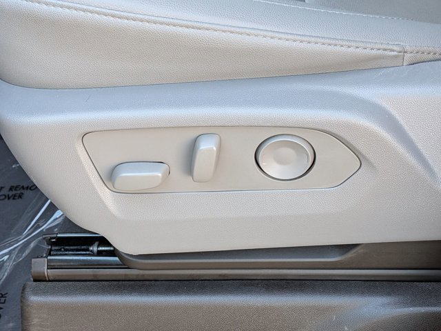 Used 2024 GMC Sierra 1500 SLT w/ SLT Premium Plus Package image 17