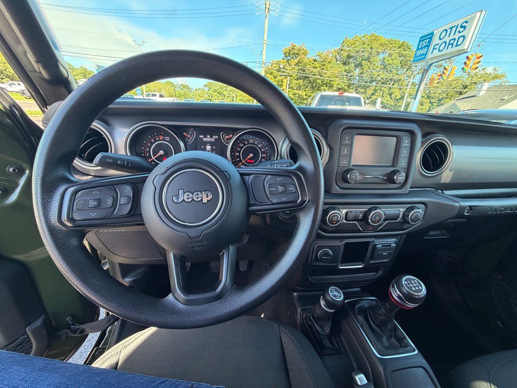 Used 2021 Jeep Wrangler Sport AWD/4WD image 11