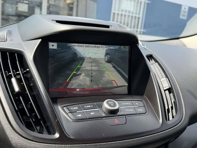 Certified 2018 Ford Escape SE w/ SE Sync 3 Package AWD/4WD image 28