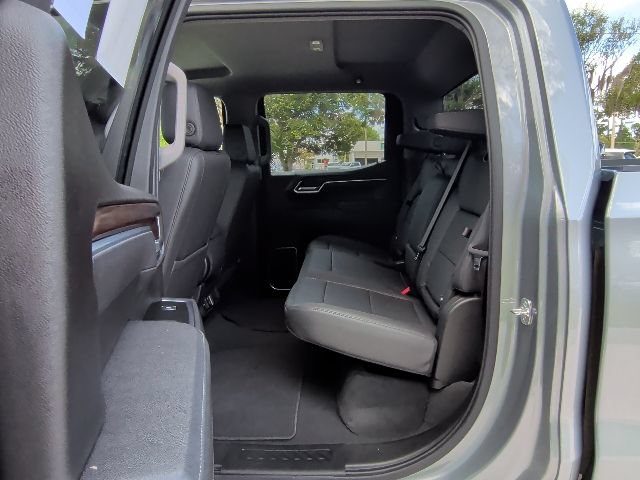 Used 2026 GMC Sierra 1500 SLT AWD/4WD image 17