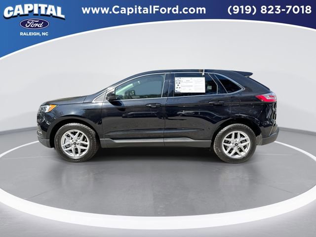 Certified 2024 Ford Edge SEL w/ Convenience Package AWD/4WD image 3