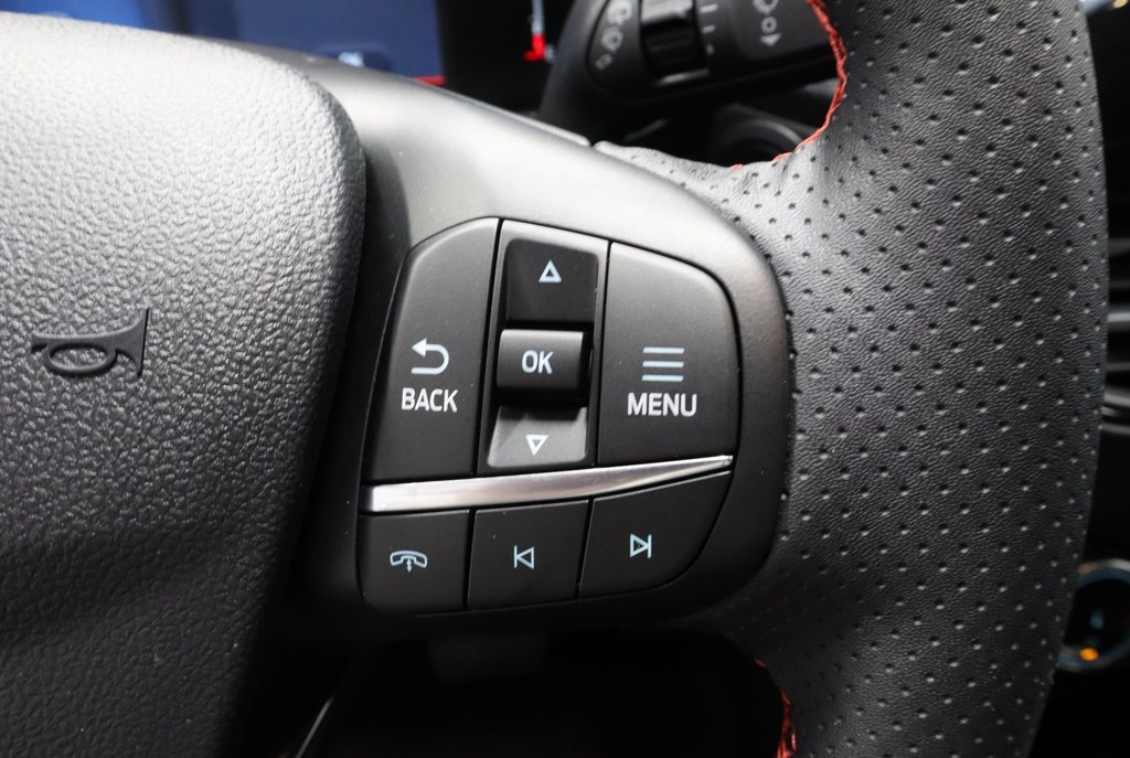 Certified 2025 Ford Escape ST-Line w/ Cold Weather Package image 30