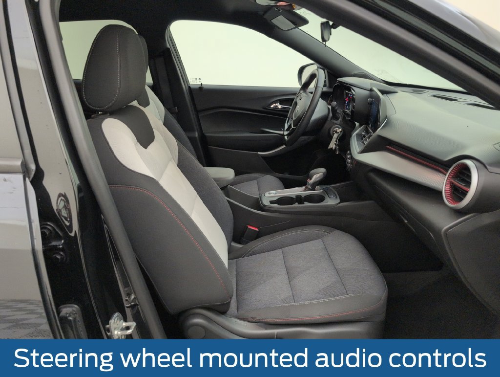 Used 2024 Chevrolet Trax RS FWD image 15