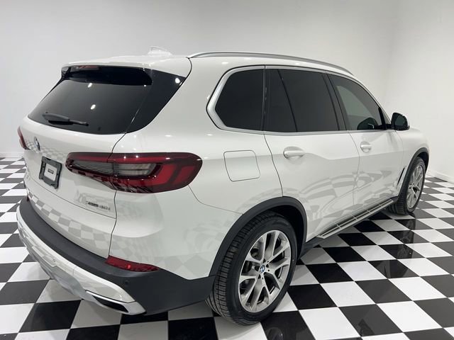 Used 2021 BMW X5 xDrive40i w/ Convenience Package AWD/4WD image 5