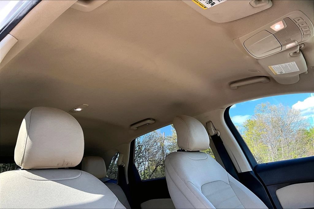 Certified 2019 Ford Edge SE FWD image 21