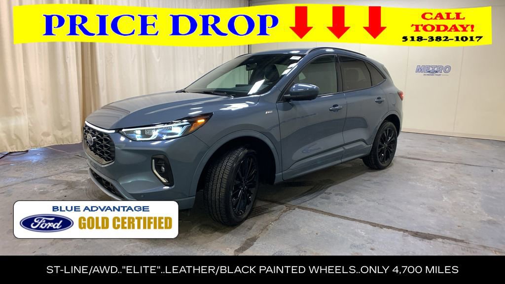 Certified 2023 Ford Escape ST-Line Elite AWD/4WD image 2