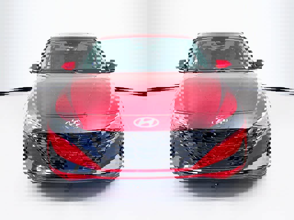 Used 2022 Hyundai Elantra Limited image 8