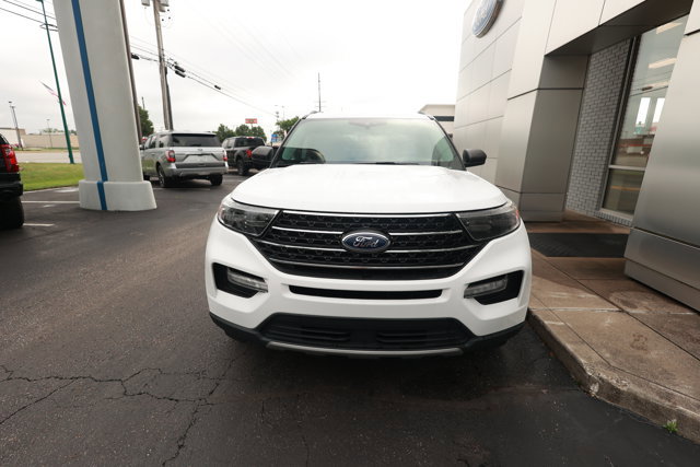 Certified 2021 Ford Explorer XLT w/ Equipment Group 202A AWD/4WD image 7