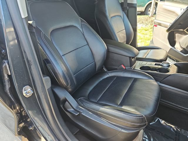 Certified 2022 Ford Escape SEL FWD image 10